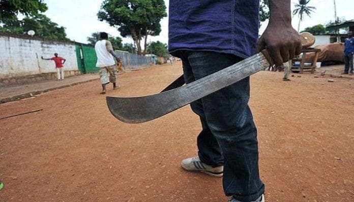 Insécurité - Dabou (quartier Tchotchoraff) : Seul, un gendarme réussit à mettre un gang de 5 indivi