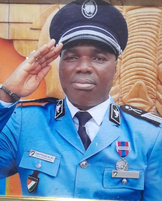 Actu people-Côte d'Ivoire :Un artiste zouglou devient commis