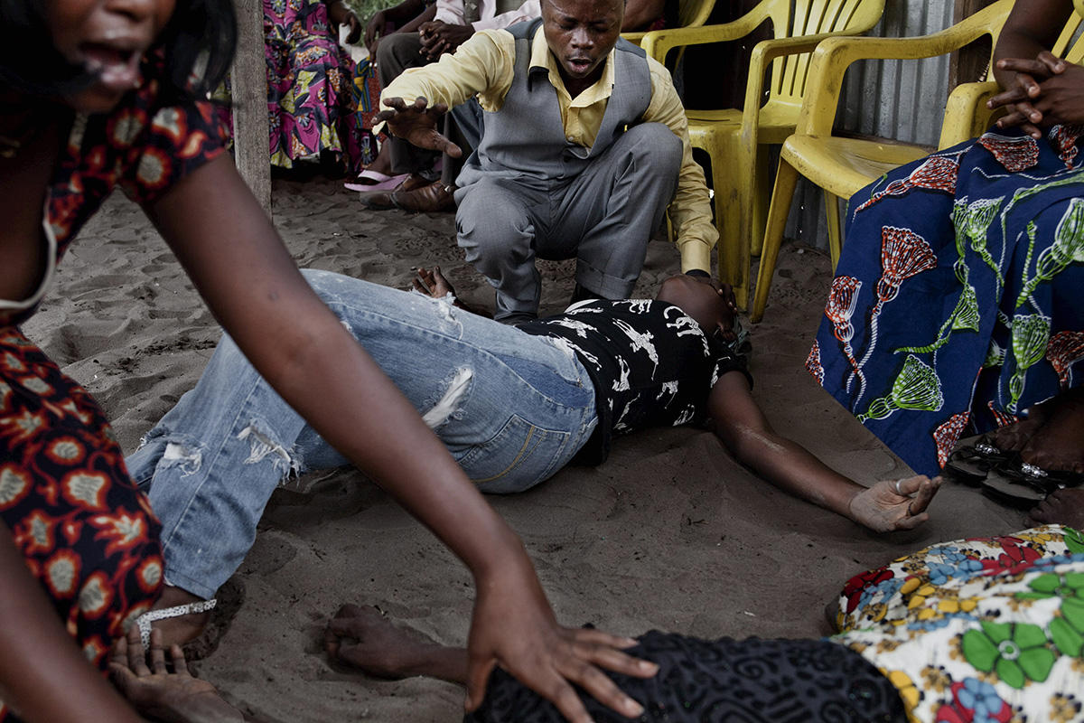 Faits Divers-Côte d’Ivoire : Yopougon une fille de ménage sorcière transforme les enfants de sa patr