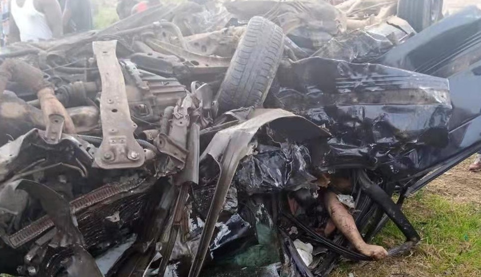 Faits Divers : Grave accident sur l'axe Bassam- Abidjan une horrible collision fait plusieurs morts
