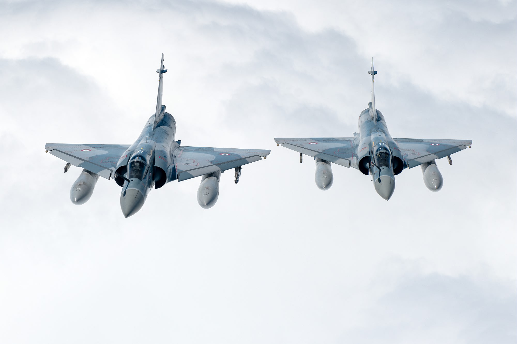 Conflit en Ukraine : Macron toise Poutine, des soldats et des avions Français aux portes de l’Ukrain
