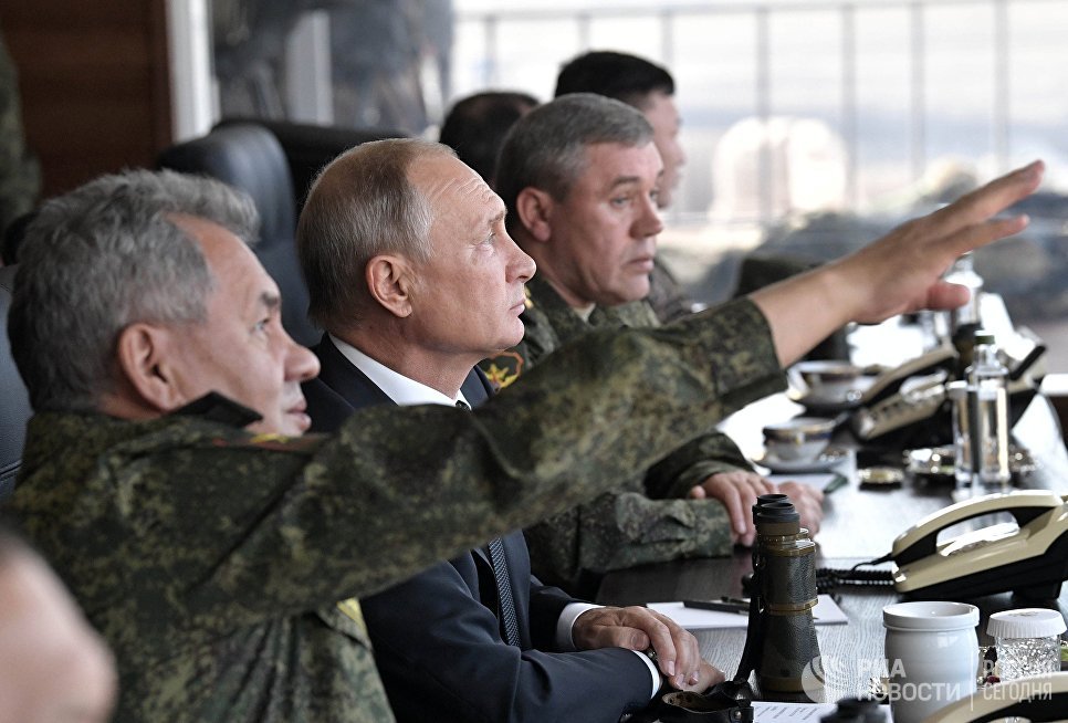 Guerre en Ukraine: Poutine a-t-il préparé sa "3ème guerre mondiale" ?