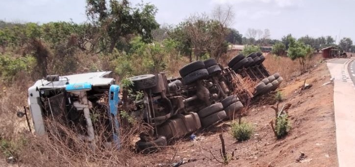 Faits-Divers- Niakara : Un Camion-Remorque fait un grave acc