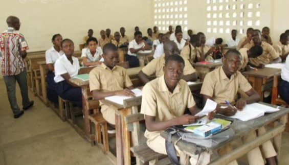 Éducation Nationale : Un syndicat d'enseignants menace d'ent