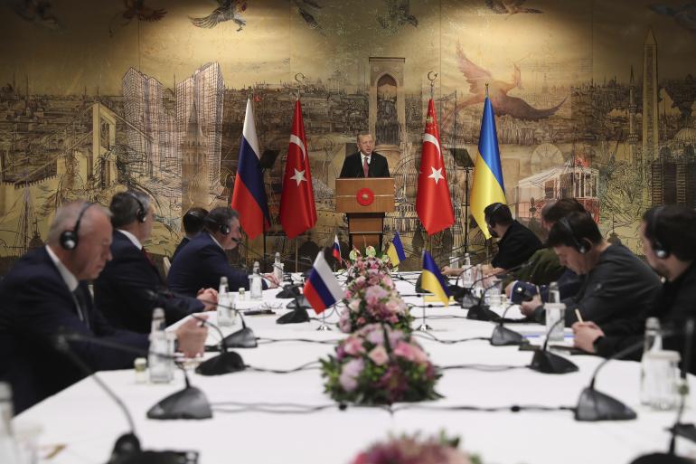 Retrait militaire de Kiev : L’effet de la confusion dans les rangs des forces Russes ?