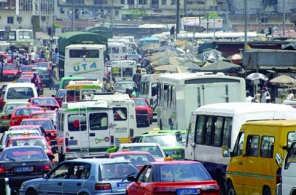 Abidjan : La gestion et la modernisation du système de transport urbain en marche.