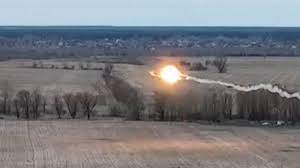 Conflit en Ukraine : Des soldats Ukrainiens tués dans la destruction de leur hélicoptère à Marioupo