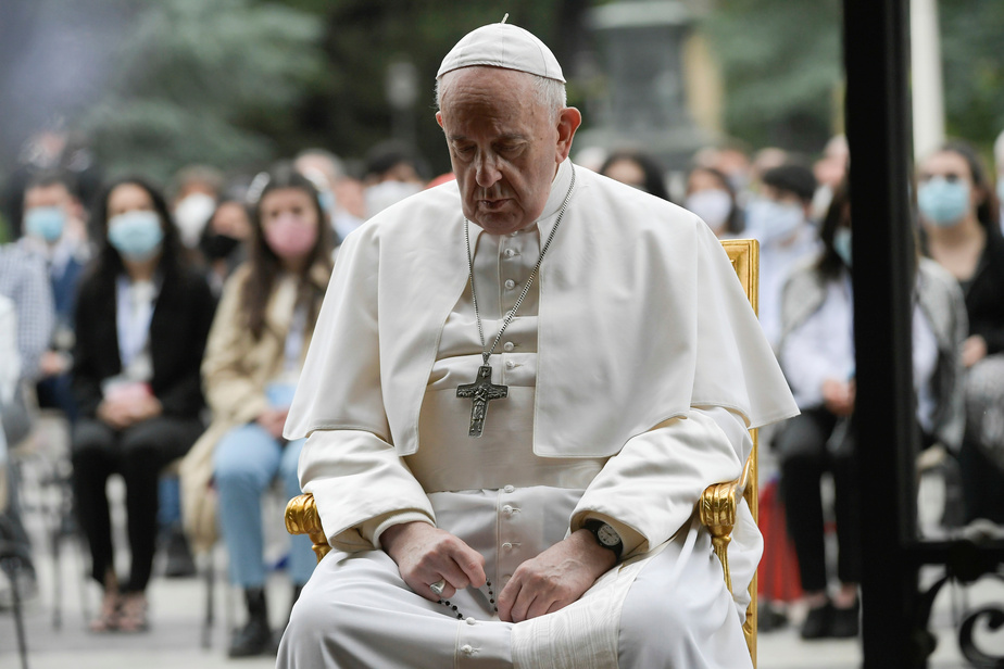 Guerre en Ukraine : le Pape pourrait bientôt se rendre à Kiev à l’invitation de Zelensky