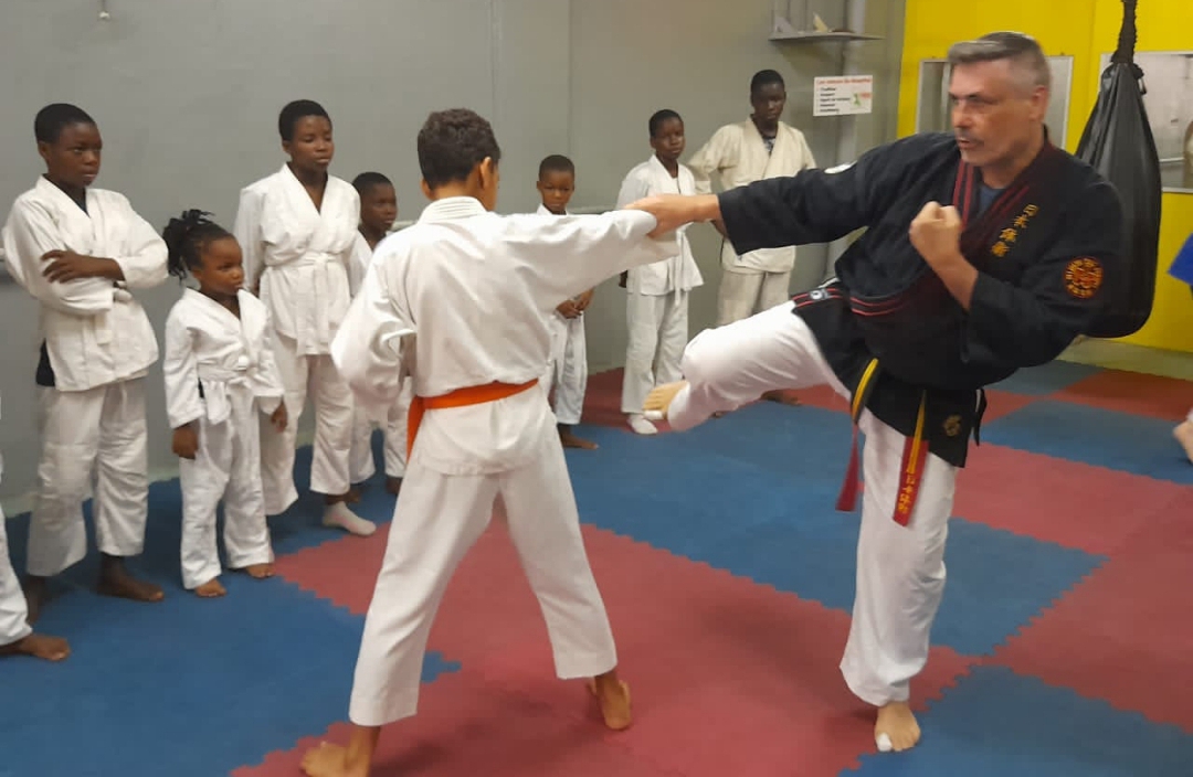 Arts Martiaux - Nihon Taï Jitsu: Les Nihon Taï Jitsukas se recyclent