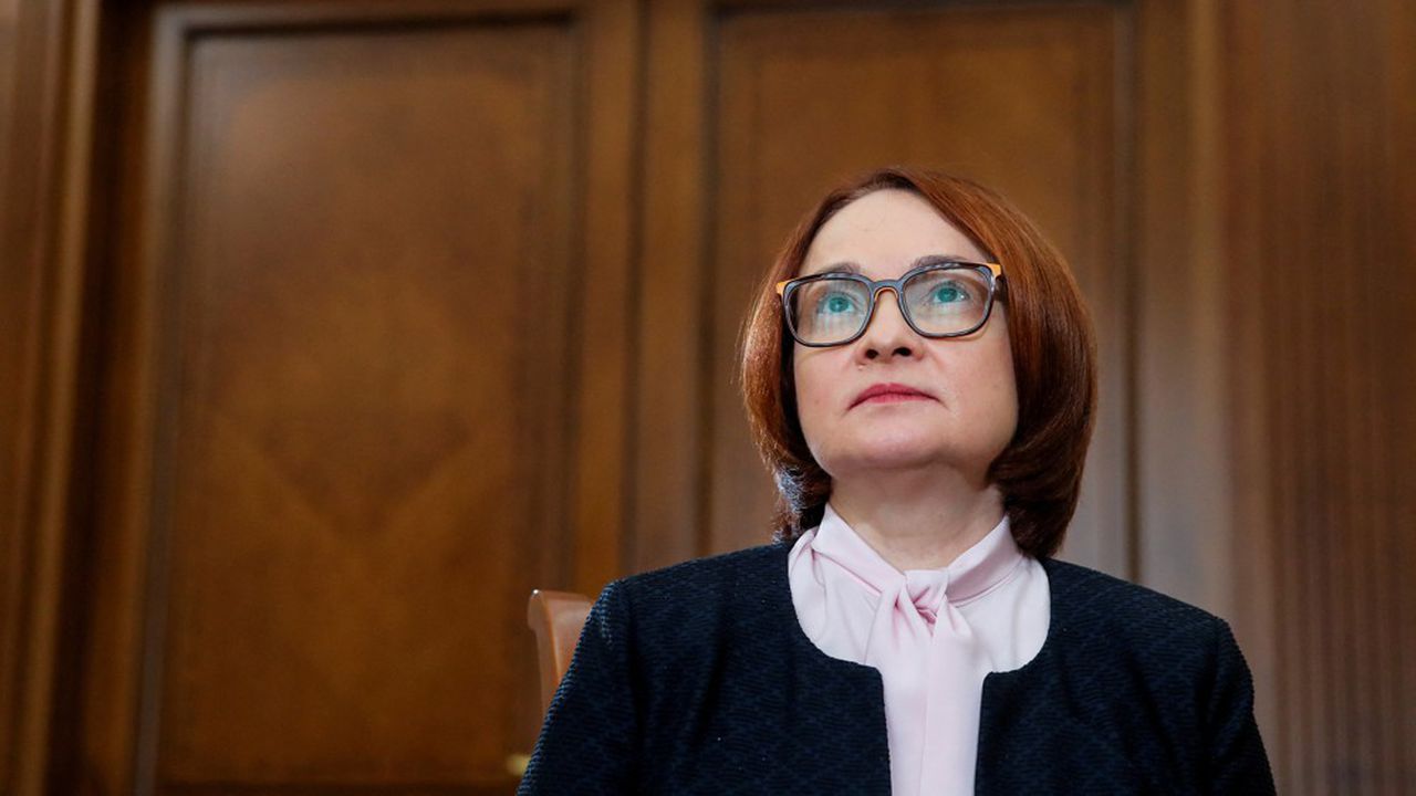 Russie/selon un expert Français, la patronne de la banque centrale aurait averti Poutine ‘’d’un effo