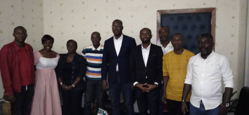 Presse/Une association de journalistes catholique chez le président de l'Unjci
