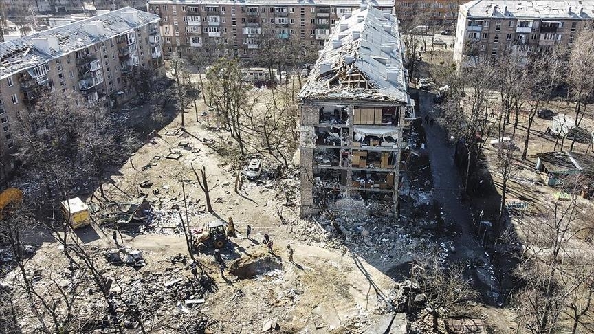 Agression de l’Ukraine : la Russie bombarde des infrastructures militaires près de la frontière entr