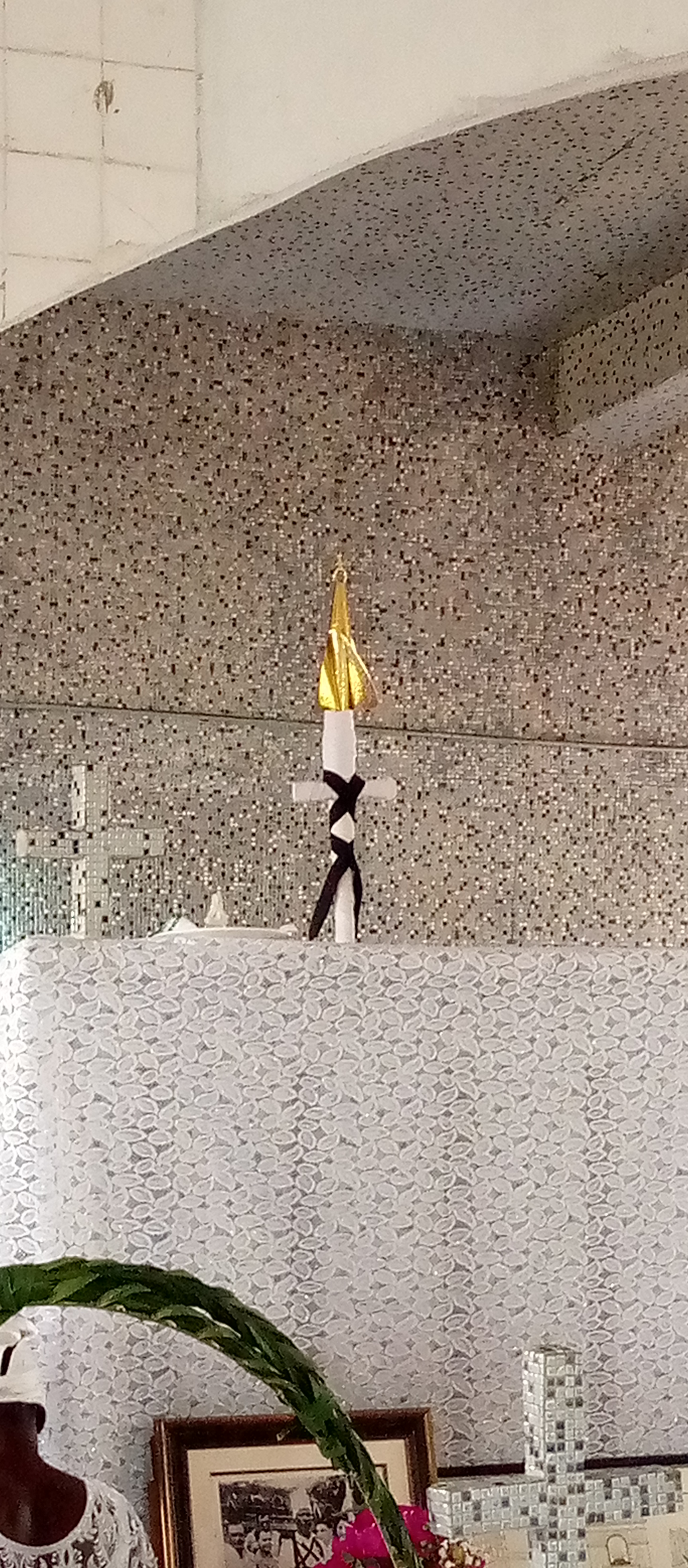 Pèlerinage à Toukouzou/ L'église Papa Nouveau, le temple de
