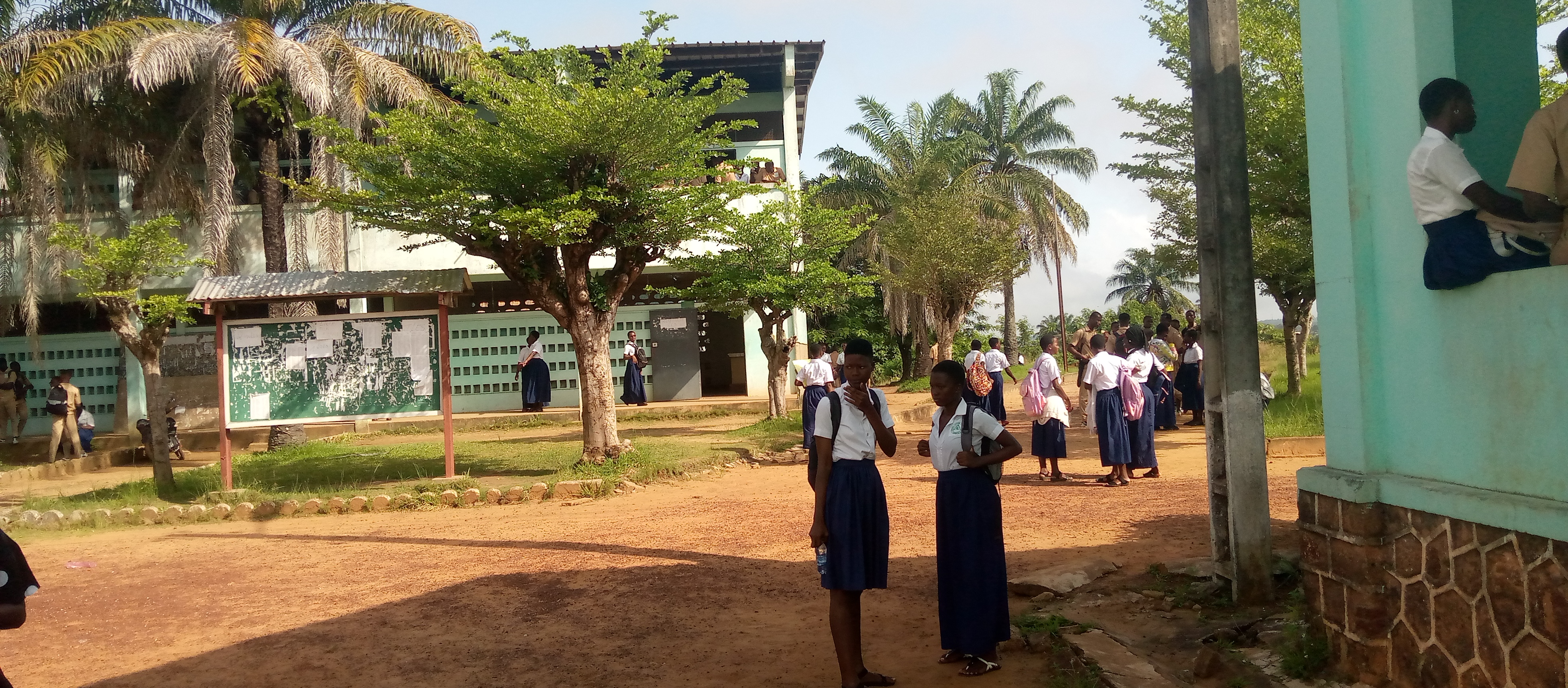 Éducation nationale/ Des enseignants mécontents arrêtent les cours dans un lycée de Dabou