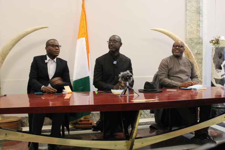 Dédicace du livre « Général Abdoulaye Coulibaly : Le parcours exceptionnel du pilote d’Houphouët-Boi