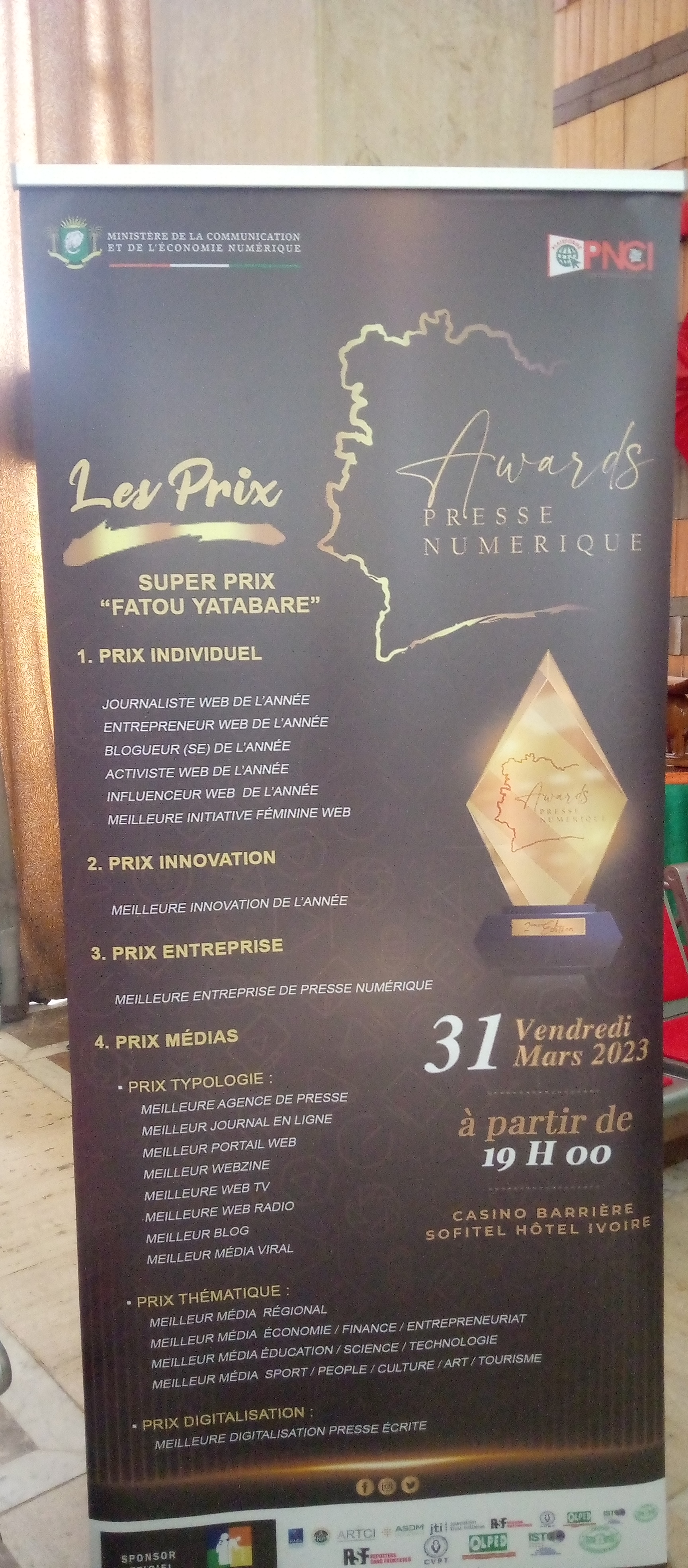 2 ème édition des Awards du numérique/ Joël Nianzou( préside