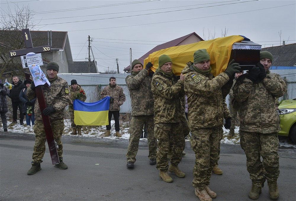UKRAINE / Le ministre ukrainien de la Défense : Le nombre de soldats ukrainiens morts est inférieur