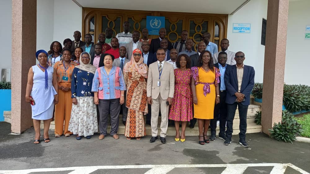 Les experts en santé publique de Côte d’Ivoire en guerre con