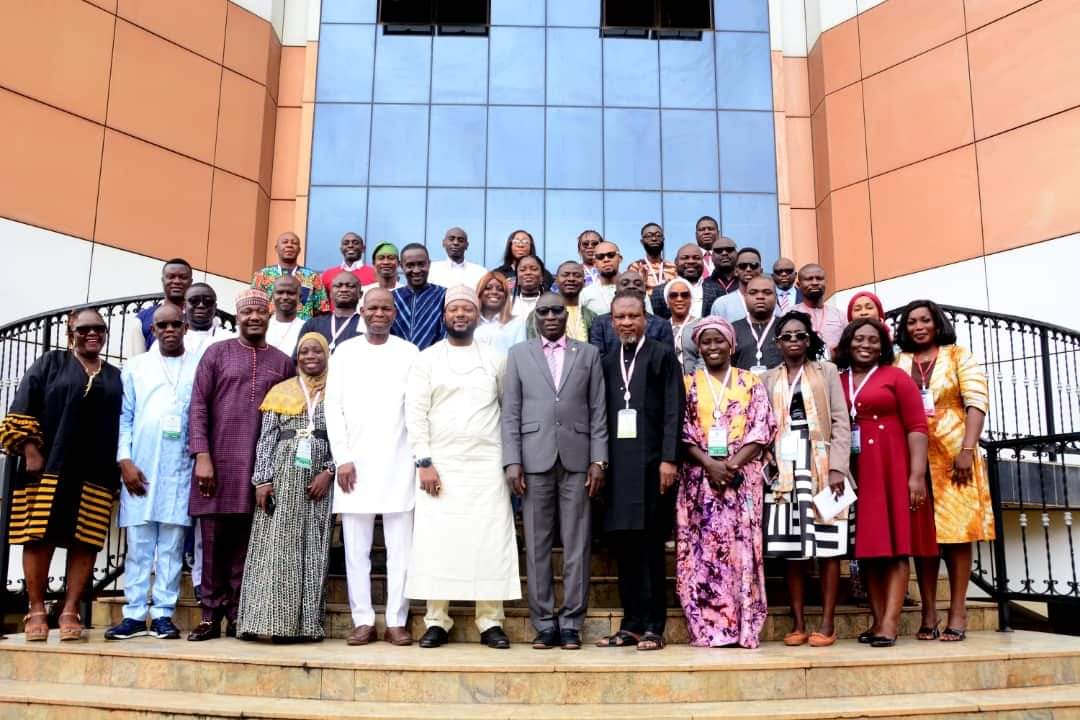 Blanchiment d'argent et crimes économiques/ Des journalistes africains engagés à mutualiser leurs fo