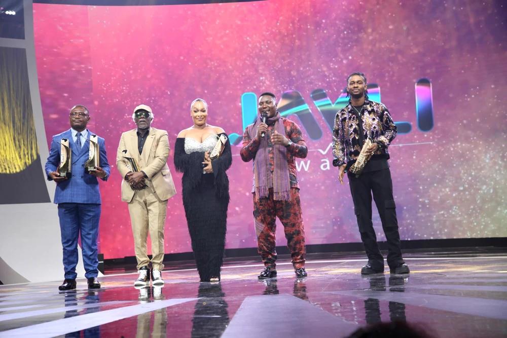 Jayli Awards/ Fally Ipupa arrache la 1ère édition, Josey ref