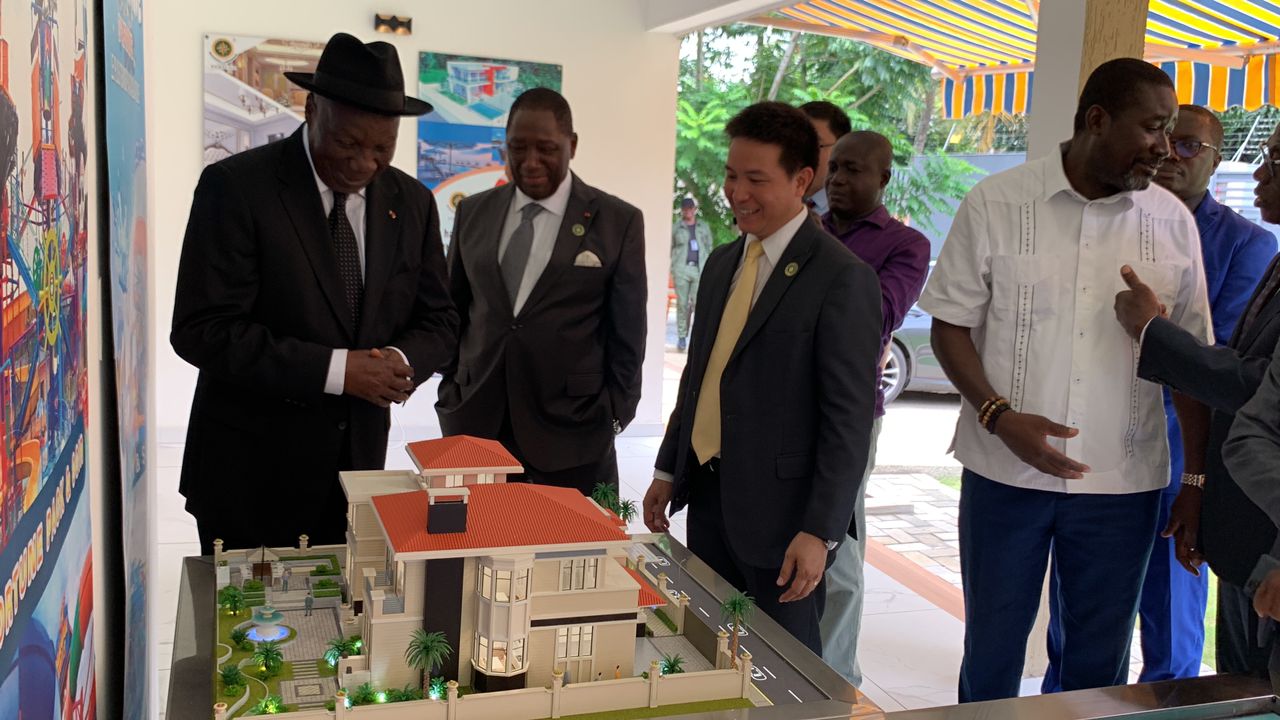 Jacqueville/ Projet d'aménagement " Adoukro ville nouvelle ". Le ministre gouverneur du district des