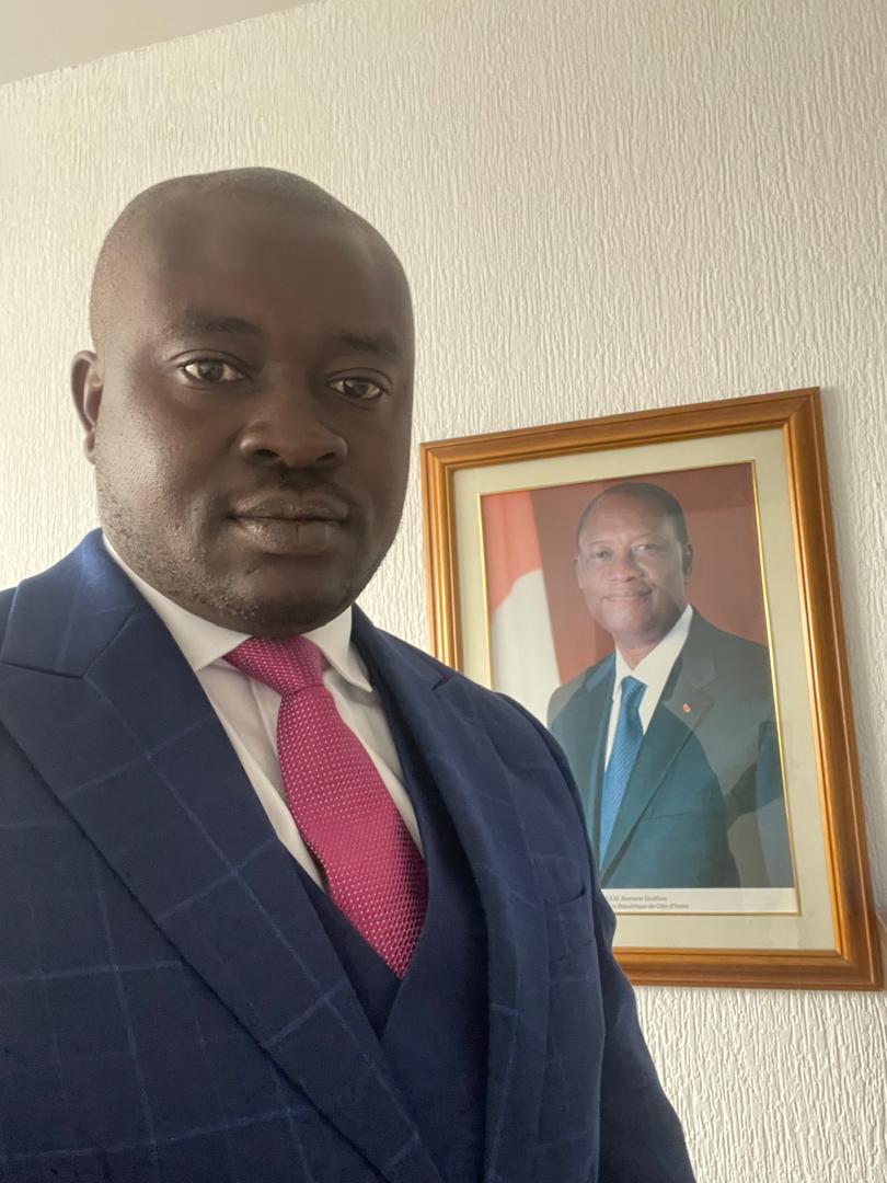 Abdul Awassa (Pdt de l'Aji) met Jhonny Patchéko en garde : " Trop c'est trop... Tais-toi! "
