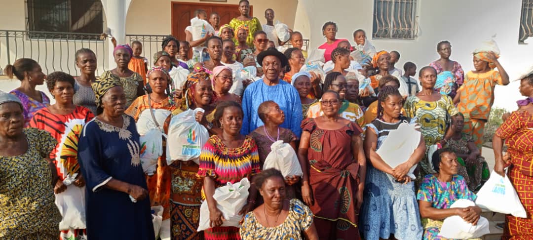 Dabou/ Le ministre gouverneur du District des Lagunes offre