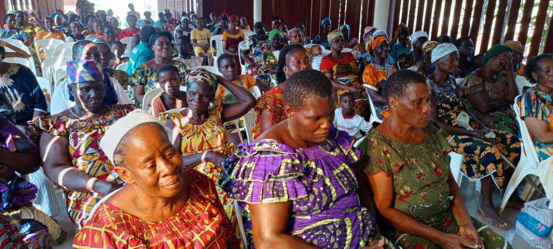 Dabou/ Le ministre gouverneur du District des Lagunes offre