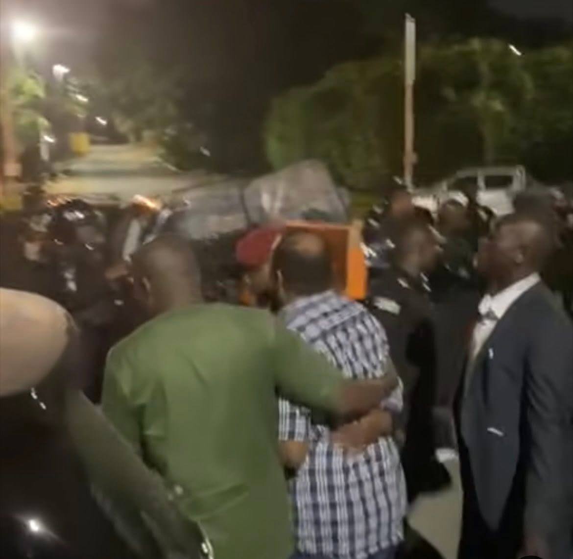 Nuit de tension à Abidjan : Pascal Affi N’Guessan encerclé par des soldats, puis s’adresse à la nati