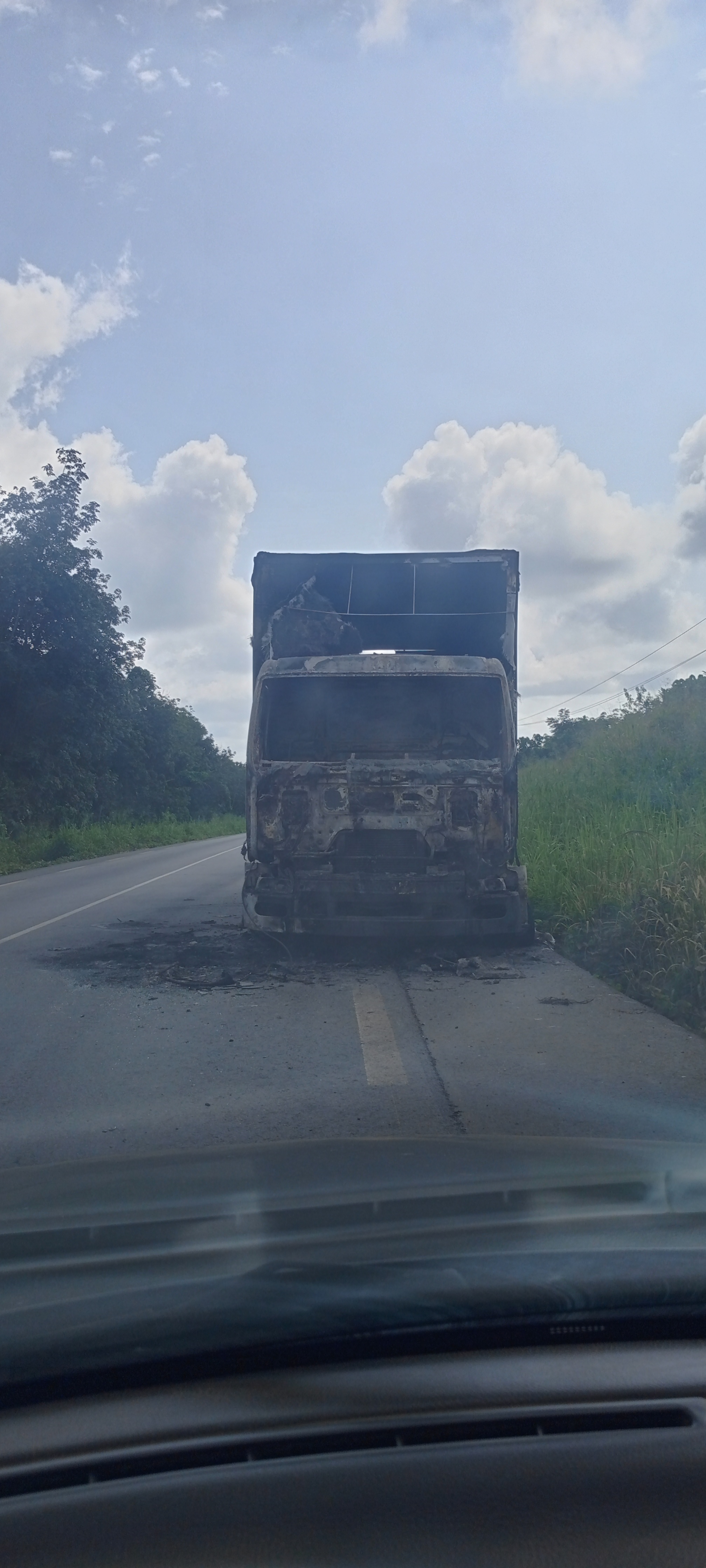 Dabou/ Plusieurs camions saccagés ou incendiés sur l'axe Da