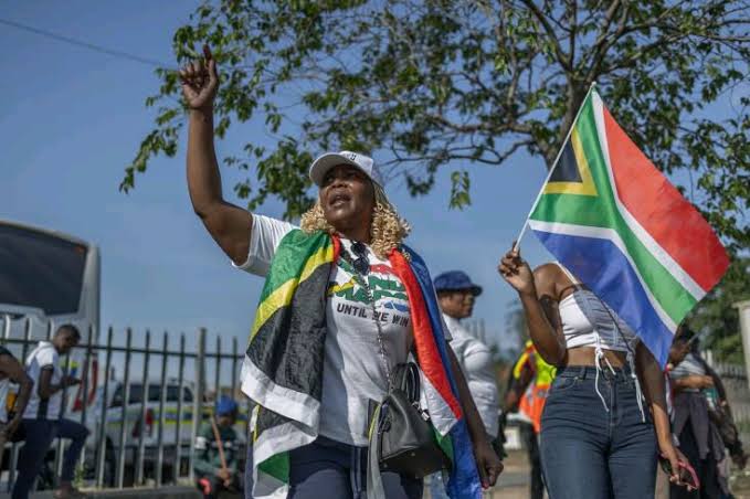 Afrique du Sud, après les violences anti-migrants, Pretoria retire sa directive sur l'asile