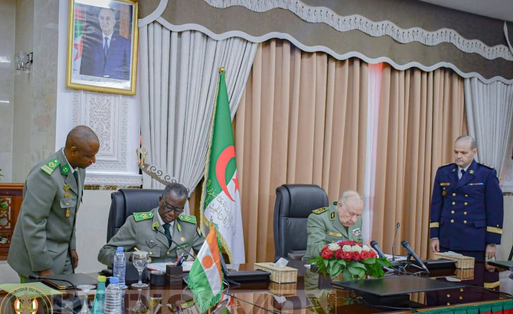 Algérie, le Parlement approuve l'envoi de troupes au Niger